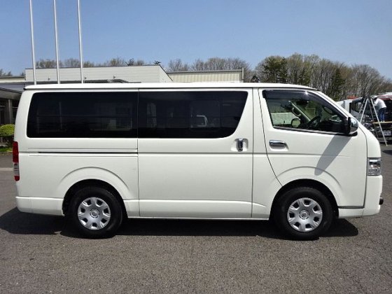 トヨタ CBF-TRH228B