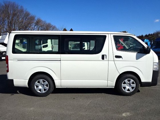 トヨタ CBF-TRH200V