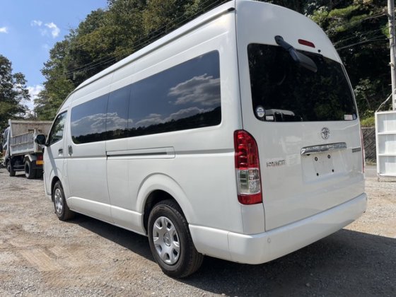 トヨタ CBA-TRH224W