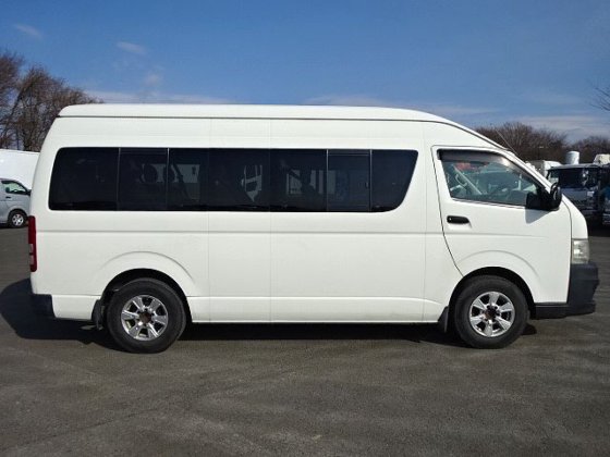 トヨタ LDF-KDH223B