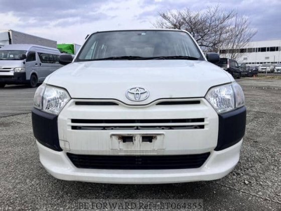 トヨタ DBE-NCP160V