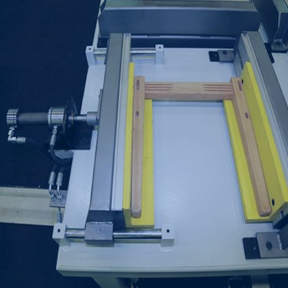 Table d'assemblage des pièces de