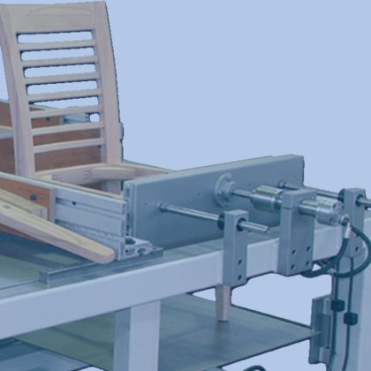 Table d'assemblage des pièces de