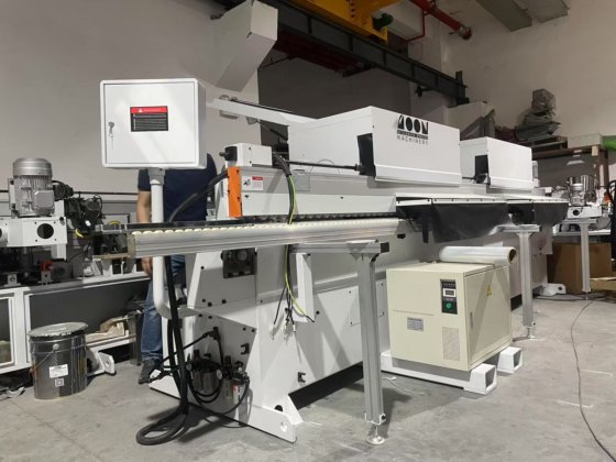 UV Edge Coating Machine in Toronto, Ontario, Canada