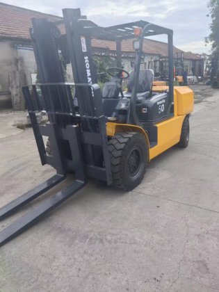 Komatsu-Gabelstapler