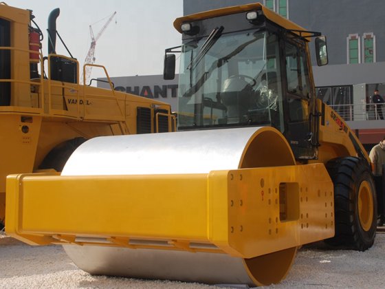 20吨单钢轮压路机SR20M-E 优惠价