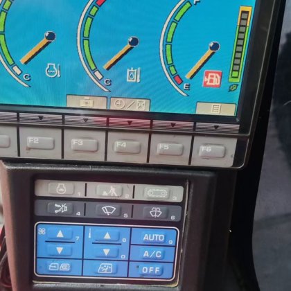 コマツ PC200-8NX 中古油圧ショベル1台販売中