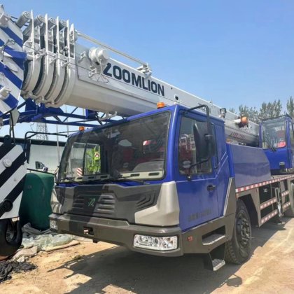 高品质低价位汽车起重机，轮式25吨小型起重机