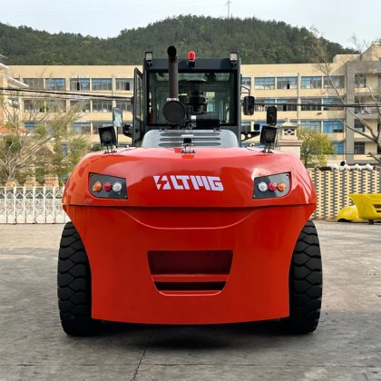 コマツ 10トン 15トン 25トン ディーゼルフォークリフト