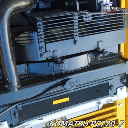 小松 PC220-7 二手挖掘机，状况良好
