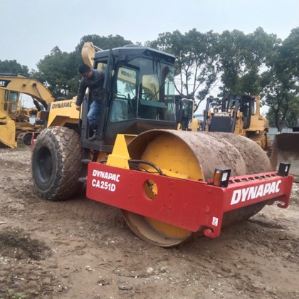 出售戴纳派克 Ca251 振动压实机压路机