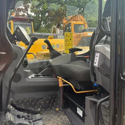 CAT306 二手挖掘机 - 优质二手建筑设备