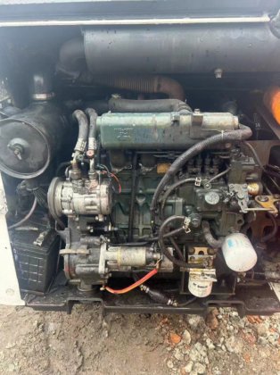 山猫 S160 滑移装载机 - 重型建筑设备