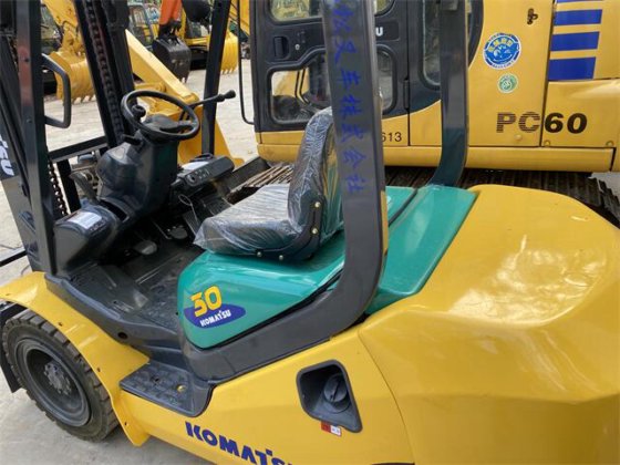 小松叉车Fd30 Fd25 Fd50