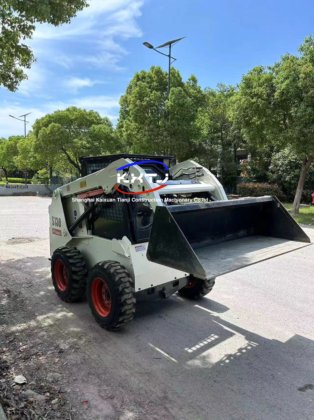 二手 Bobcat S130 滑移装载机出售