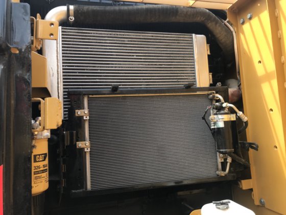 CAT 323D 履带式挖掘机 二手重型设备 机械