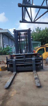 ヘリフォークリフト CPCD70