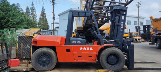 ヘリフォークリフト CPCD70