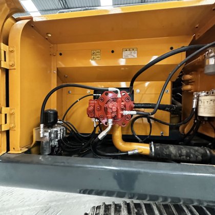 ヒュンダイ 305 中古 30トン 掘削機