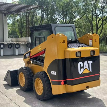 Cat 226b 迷你轮式装载机 卡特彼勒滑移装载机