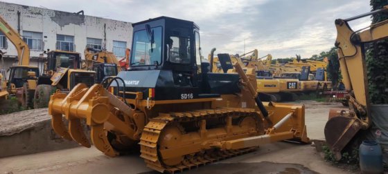 Shantui Sd16 クローラーブルドーザー - 低価格、17トン、小型・中型