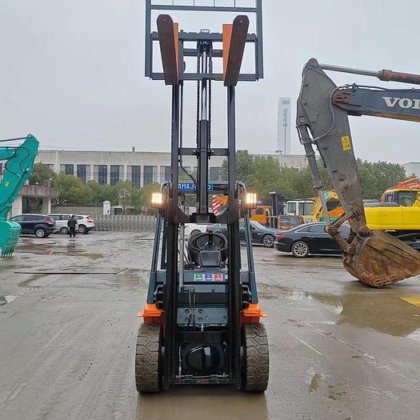 2023 TOYOTA 3.5 tons