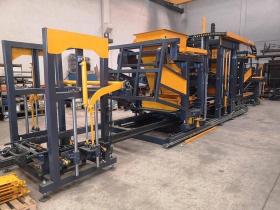 BS-25 砌块、砖块和路面砖制造机