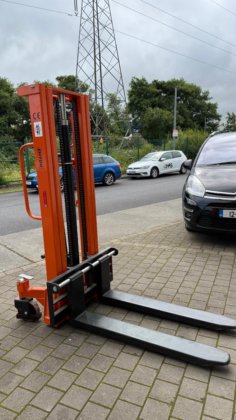 Pallet Stacker Model MSE 1500/2500