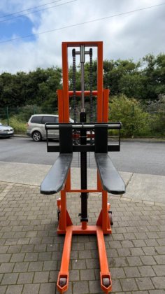 Pallet Stacker Model MSE 1500/2500