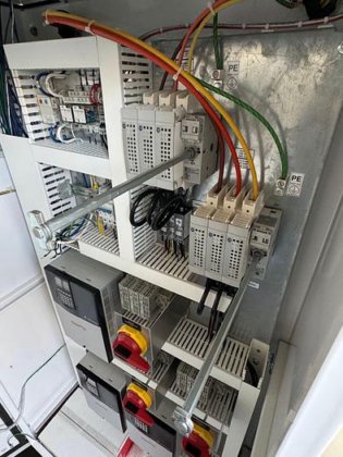 LNGステーション用の密閉型コマンドセンター - あらゆるプロジェクトサイトを制御