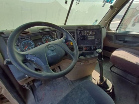 2018 Freightliner CASCADIA #7605/26