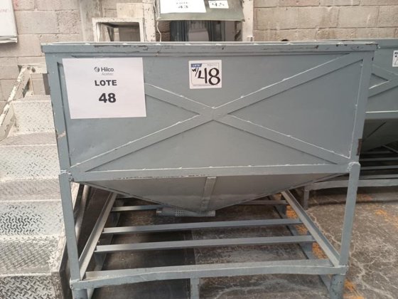 批次 (6) 金属容器 #7604/26