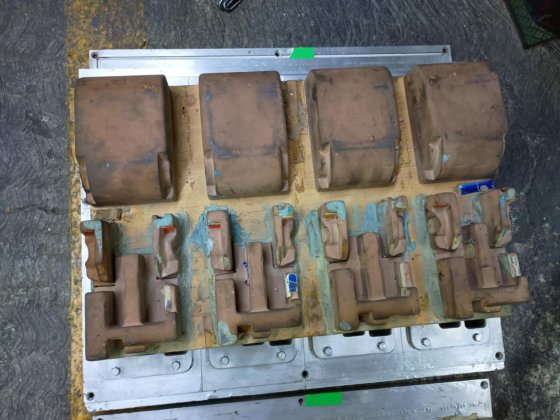 模具用于PET容器的制造 #7604/26