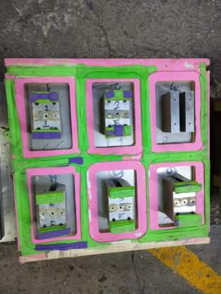 PET コンテナ製造用金型 #7604/26