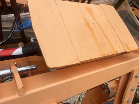 Snowplough for tractor front-end loaders,