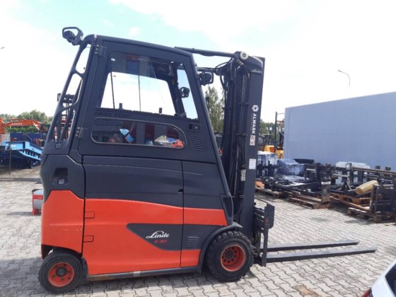 2015 Linde E30HL