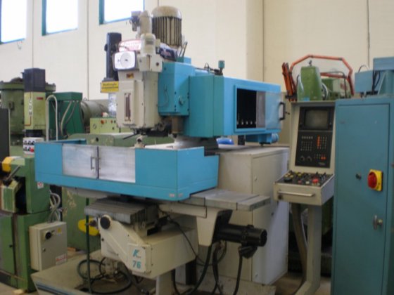 コンディアフライスマシンMOD. K-76