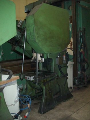 PRESSA COTELLI 60 TON.