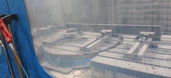 アレサモンティフライス盤