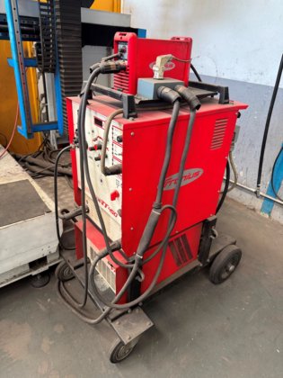 弗罗尼斯水下拱门