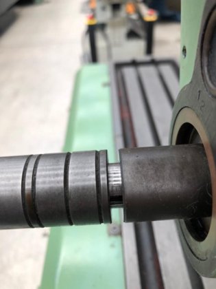 センテック水平フライス盤