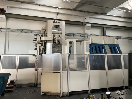 乔布斯 THOR 100 铣床