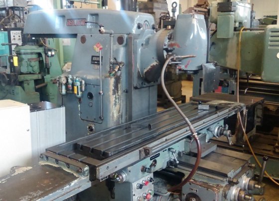 エリコンM30Pフライス盤