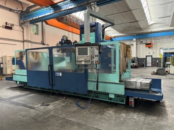 SACHMAN T22フライス盤