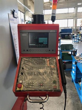ユーマッハセンターMOD. SUMO 1400