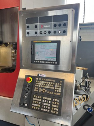 SIGMA COMPACT 凌晨 3 点中心