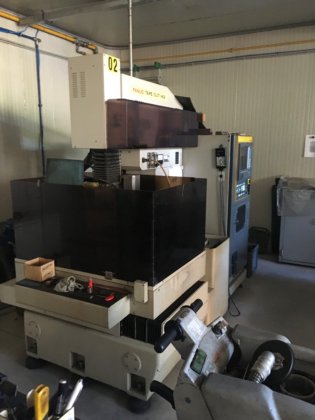 FANUC CUT W2 电火花加工机床