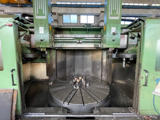 SAMU-TITAN RST 32 数控车床