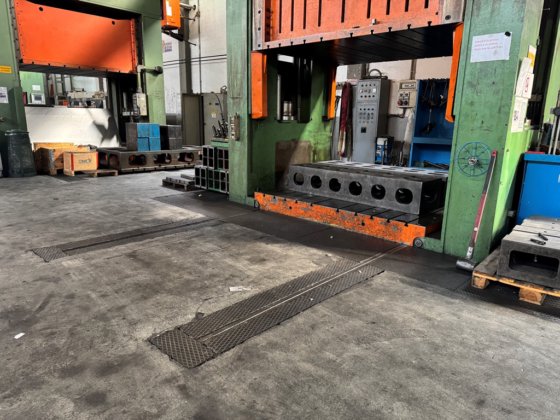 MOSSINI 400吨压机