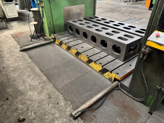 MOSSINI 400吨压机